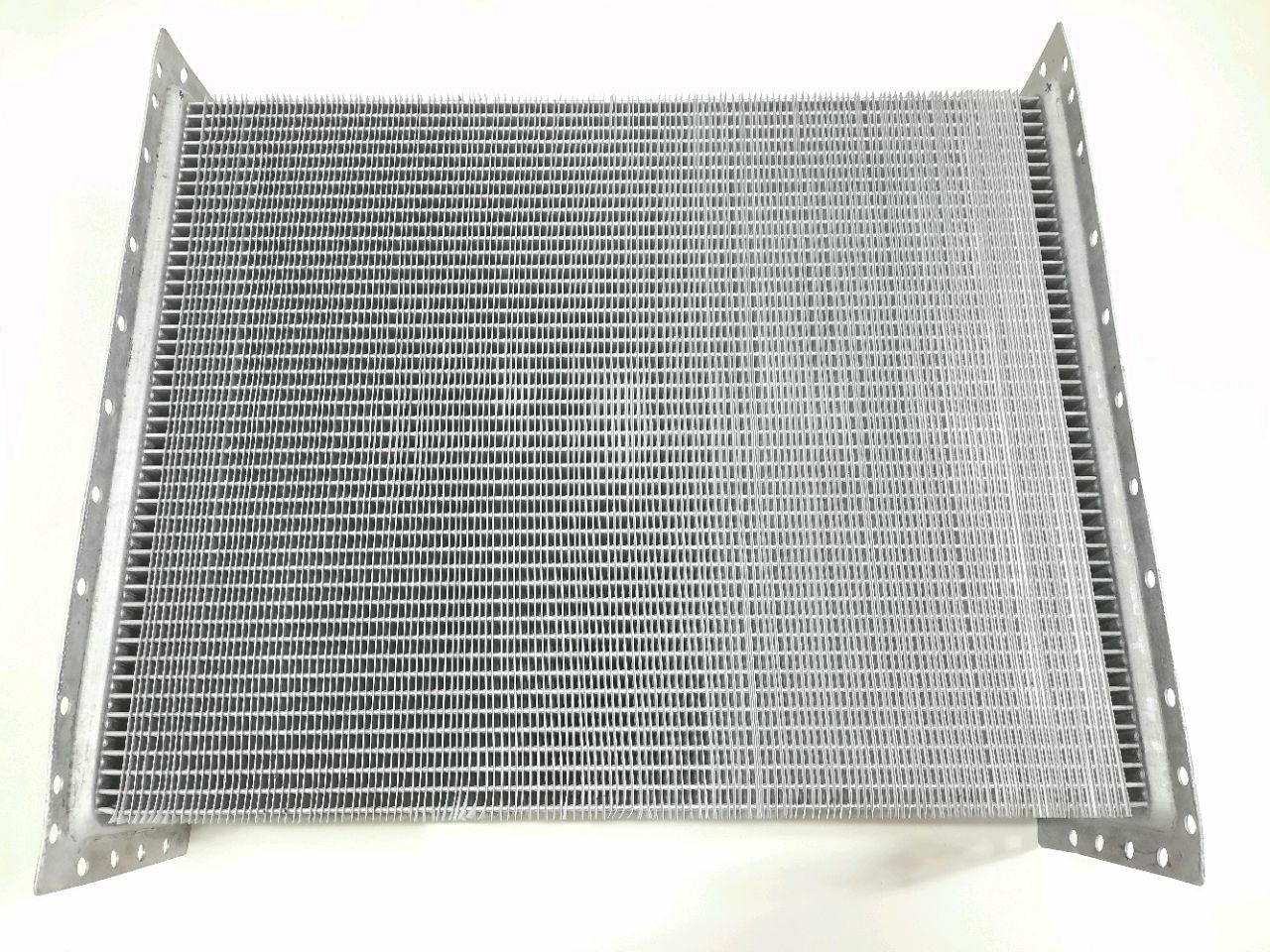 Miez de radiator MTZ-1221 (5-rînduri) (aluminiu)